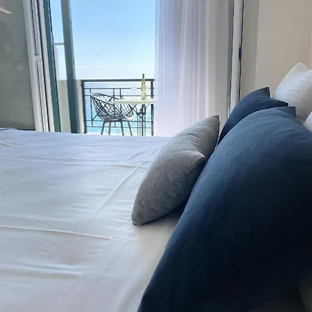 Sunset Premium Studio 5 *